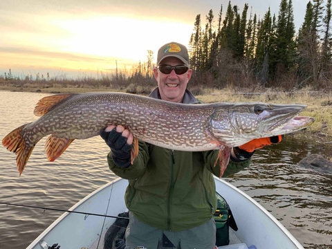 Manitoba Fly-In Trophy Pike Fishing Lodge and Outpost Camps