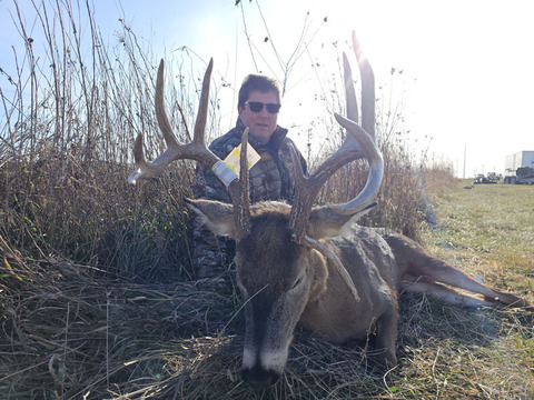 Iowa Zone 5 Trophy Whitetail Hunts